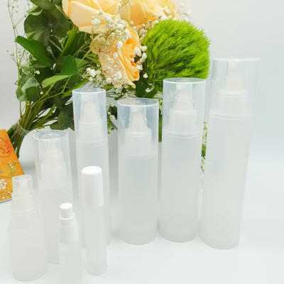 서리로 덥은 플라스틱 화장용 병은 피부 관리 포장을 위한 5ml 10ml 15ml 50ml 100ml를 놓았습니다